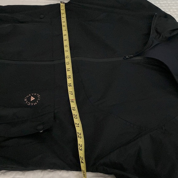 Adidas by Stella McCartney lightweight black loose fitting jacket - Picture 14 of 16